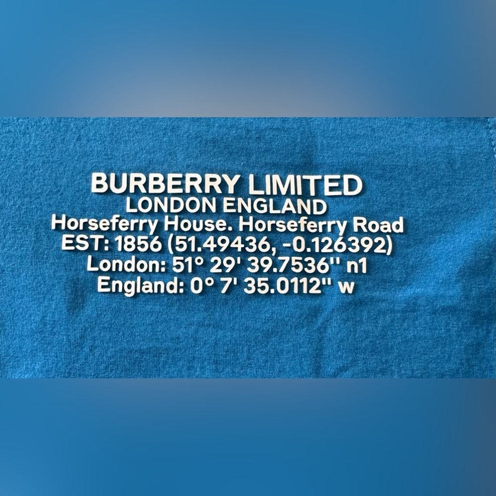 BURBERRY location print Tshirt